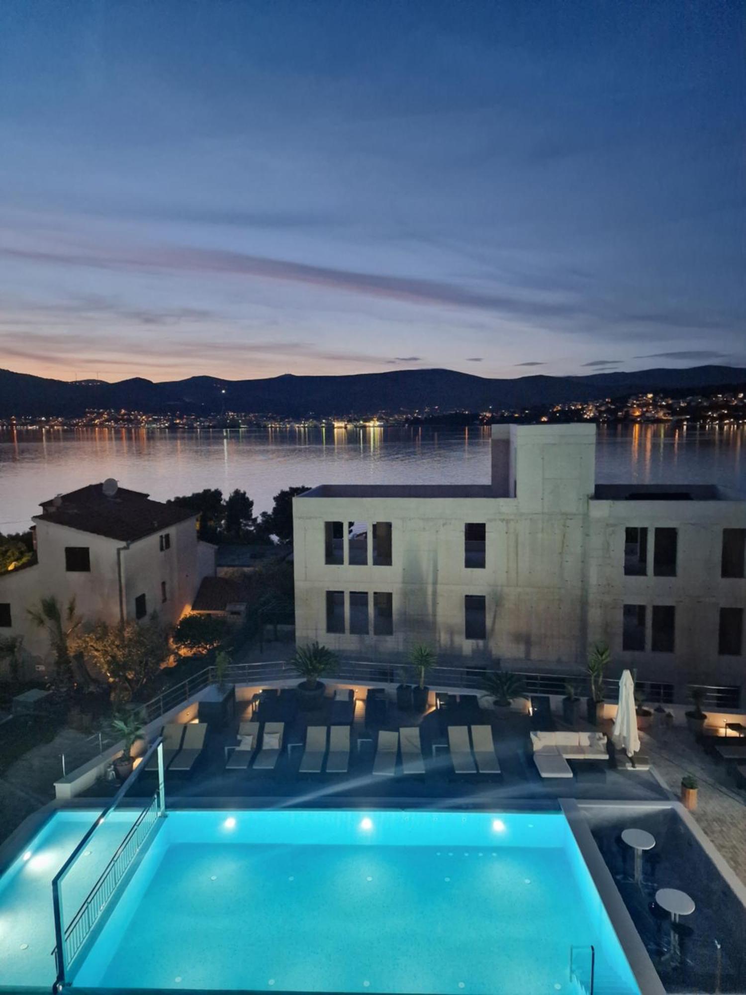 Apartments Silva Trogir Exterior photo