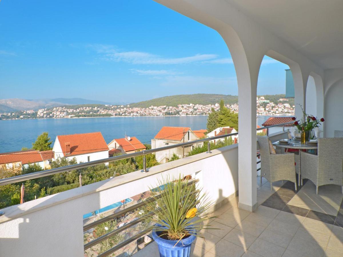 Apartments Silva Trogir Exterior photo